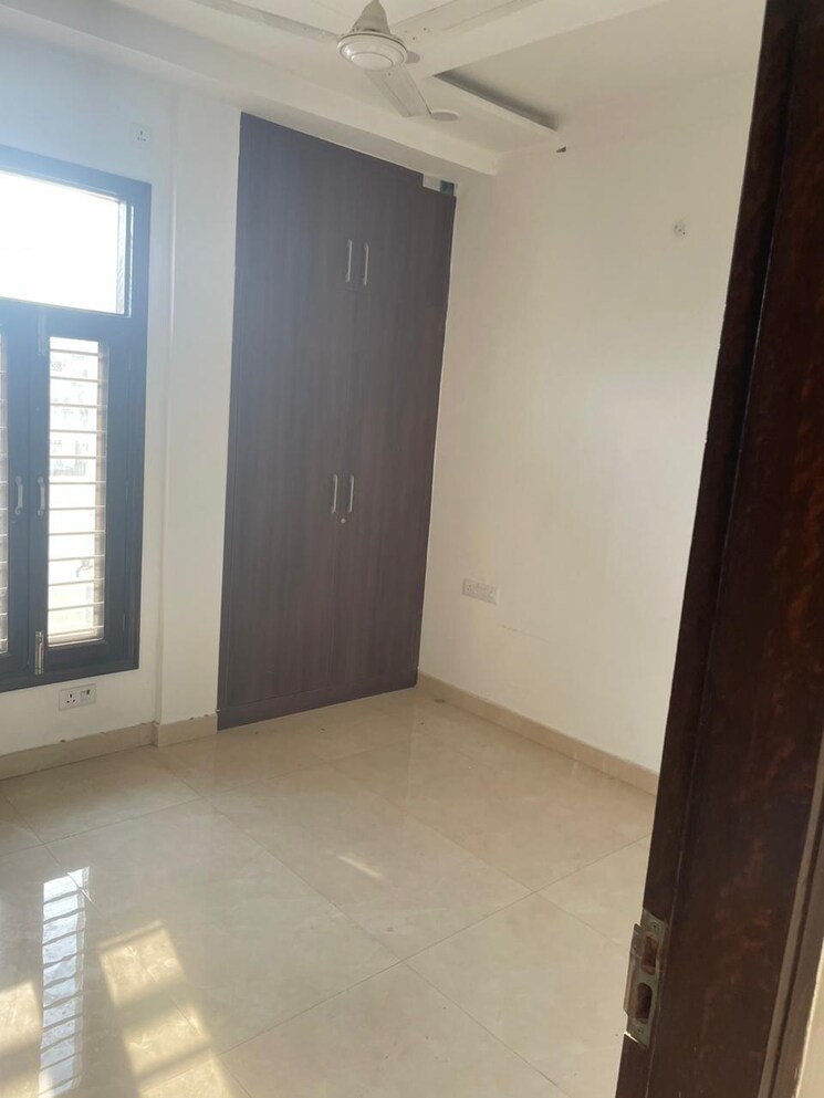 Room, fidato-honour-homes 3 Bedroom 1000 Sq.Ft. Builder Floor In Sector 89 Faridabad 9580051