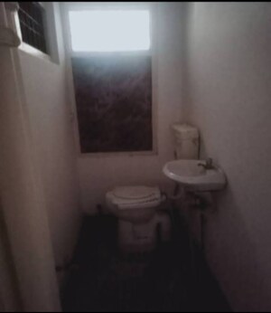 2 BHK Villa For Rent in Aliganj