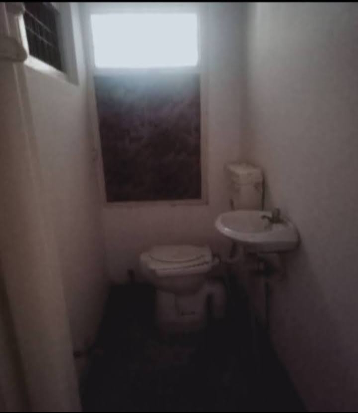 2 BHK + Pooja Room Villa For Rent in Aliganj