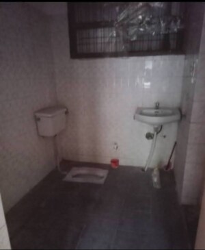 Bathroom in 2 BHK Villa at Aliganj – for Rent