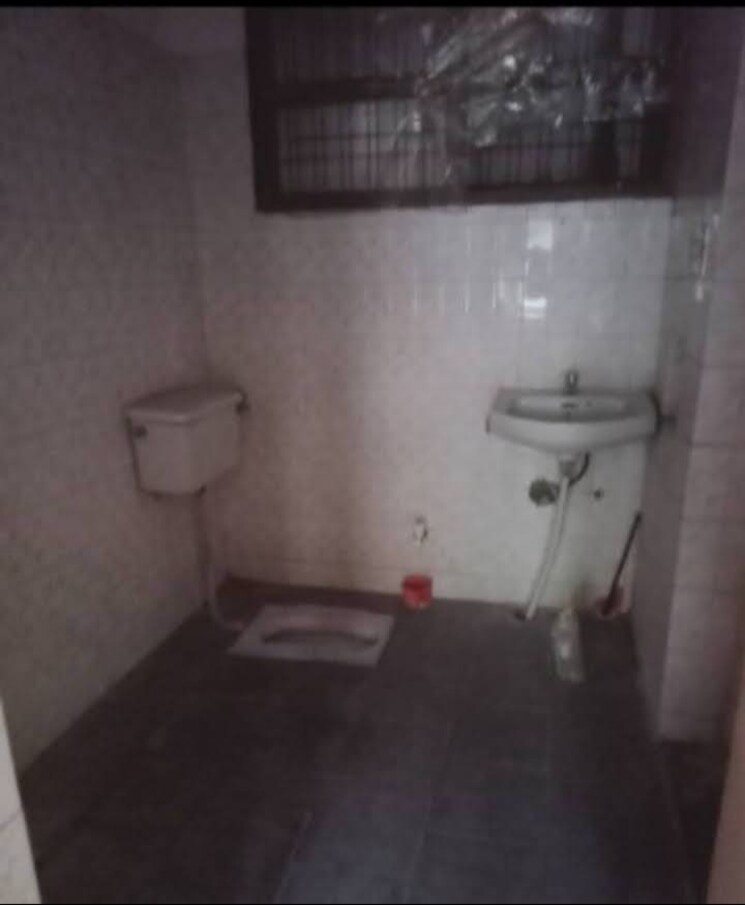 Bathroom, aliganj 2 Bedroom 1950 Sq.Ft. Villa In Aliganj Lucknow 9580059