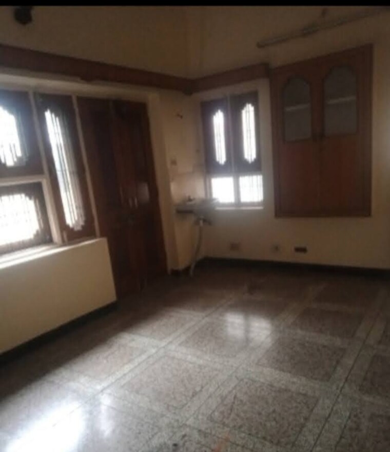 Room, aliganj 2 Bedroom 1950 Sq.Ft. Villa In Aliganj Lucknow 9580059