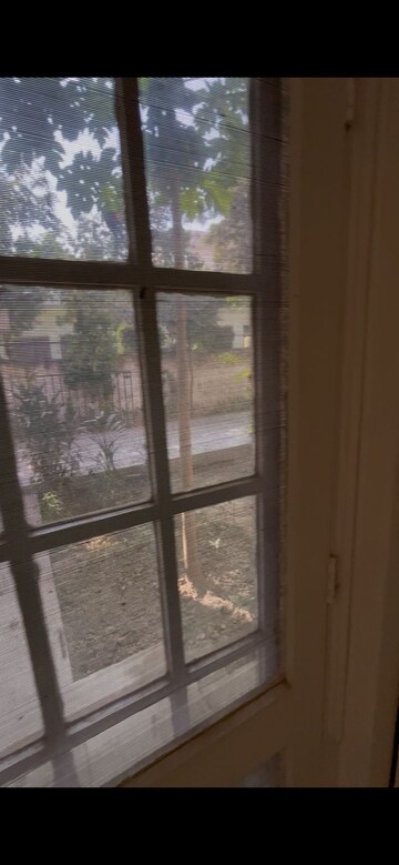 Room in 4 BHK Villa at Sector 21 – for Rent