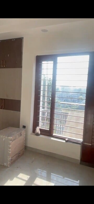 Room in 2 BHK Builder Floor at Soha Neal City, Sector 98 – for Sale