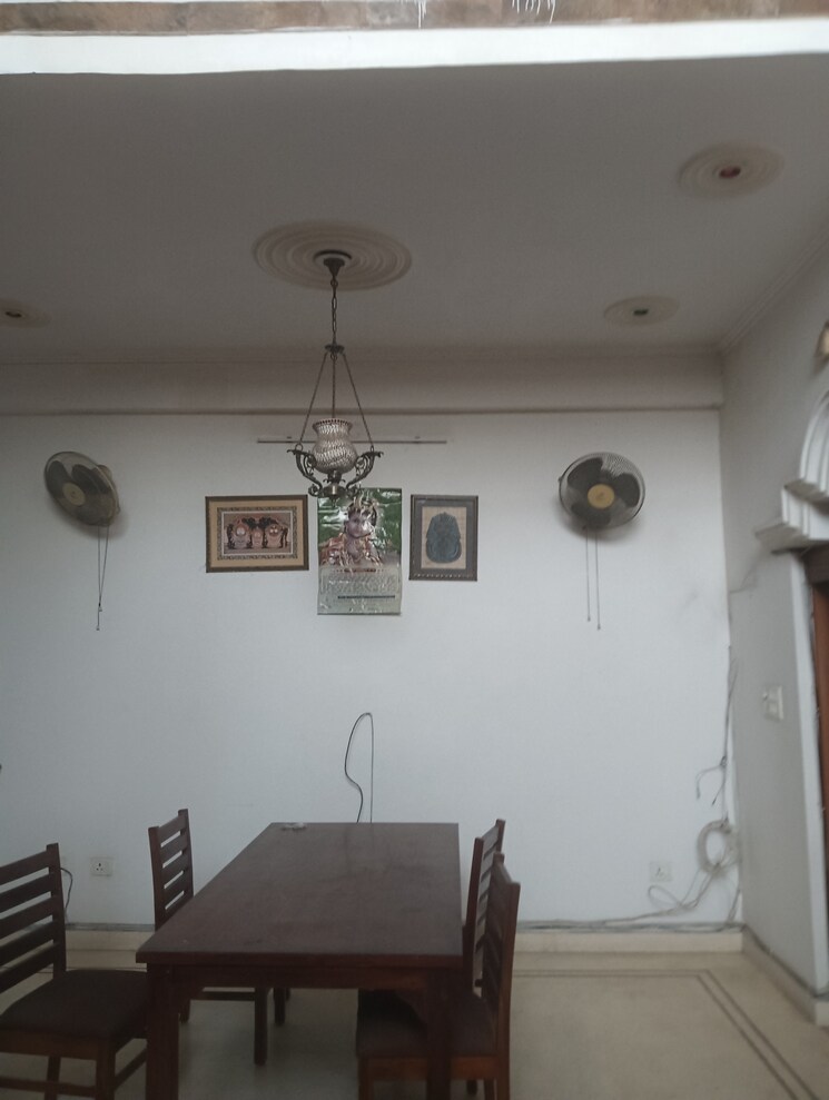 Living Room, gomti nagar 1.5 Bedroom 800 Sq.Ft. Villa In Gomti Nagar Lucknow 9580100