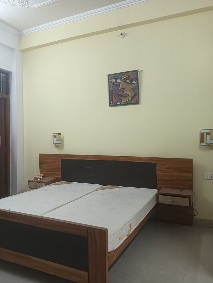 Bedroom, gomti nagar 1.5 Bedroom 800 Sq.Ft. Villa In Gomti Nagar Lucknow 9580100