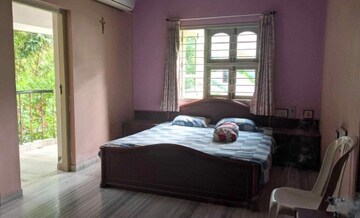 Bedroom in 5 BHK Villa at Satellite – for Rent