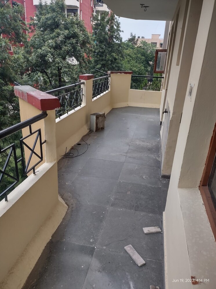 Balcony, sector 20 3 Bedroom 1450 Sq.Ft. Apartment In Sector 20 Panchkula 9580105