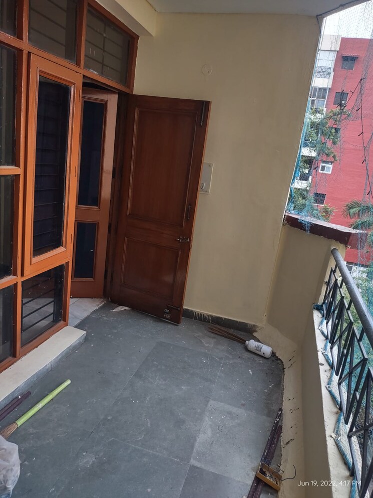 Balcony, sector 20 3 Bedroom 1450 Sq.Ft. Apartment In Sector 20 Panchkula 9580105