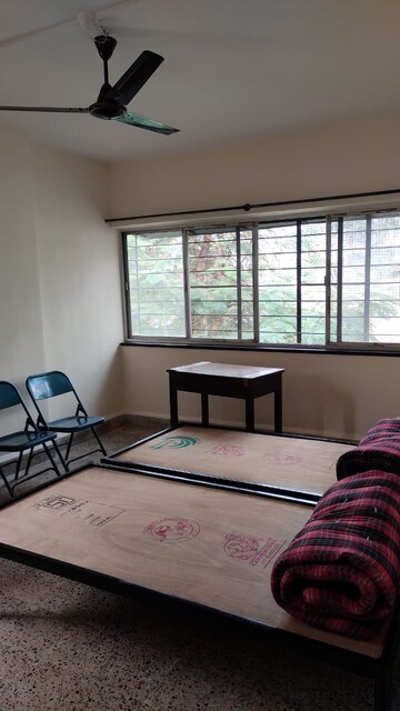 Bedroom in 2 BHK Apartment at Karve Nagar – for Rent