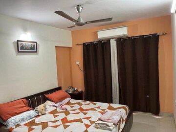 Bedroom in 2 BHK Apartment at Mayfair Housing Hillcrest, Vikhroli West – for Rent