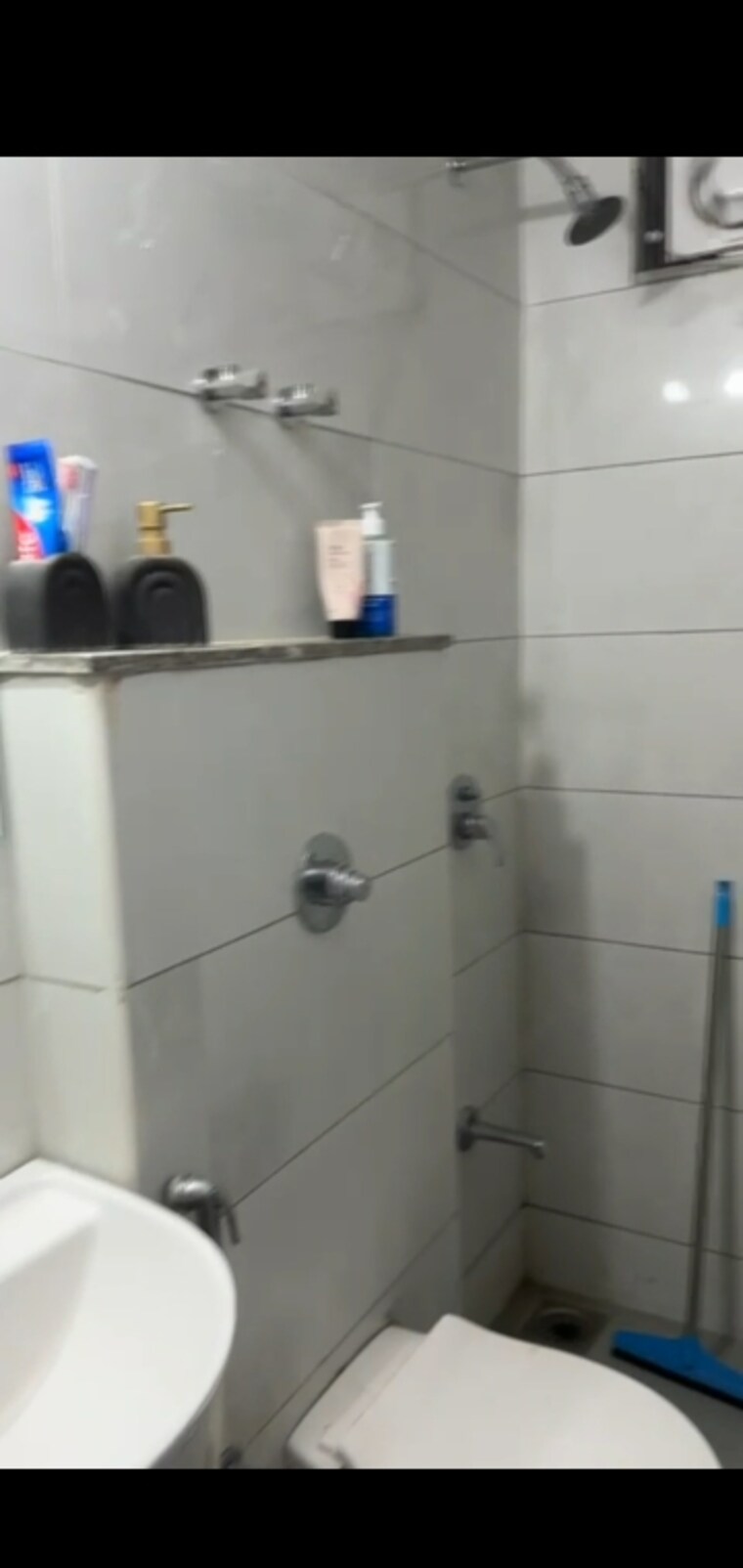 Bathroom, shilp-ananta 2 Bedroom 1100 Sq.Ft. Apartment In Shela Ahmedabad 9580131