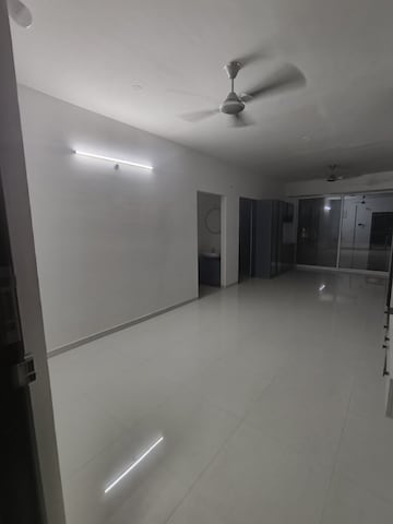 Room in 3 BHK Apartment at Raheja Vistas, Nacharam – for Rent