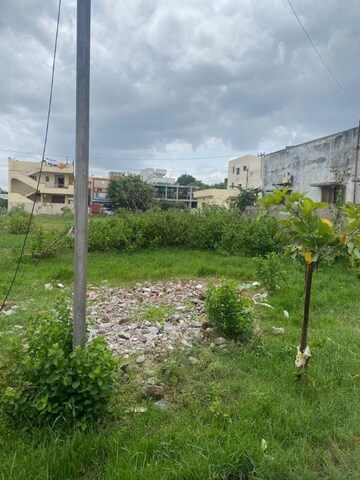  Plot For Sale in Peerzadiguda