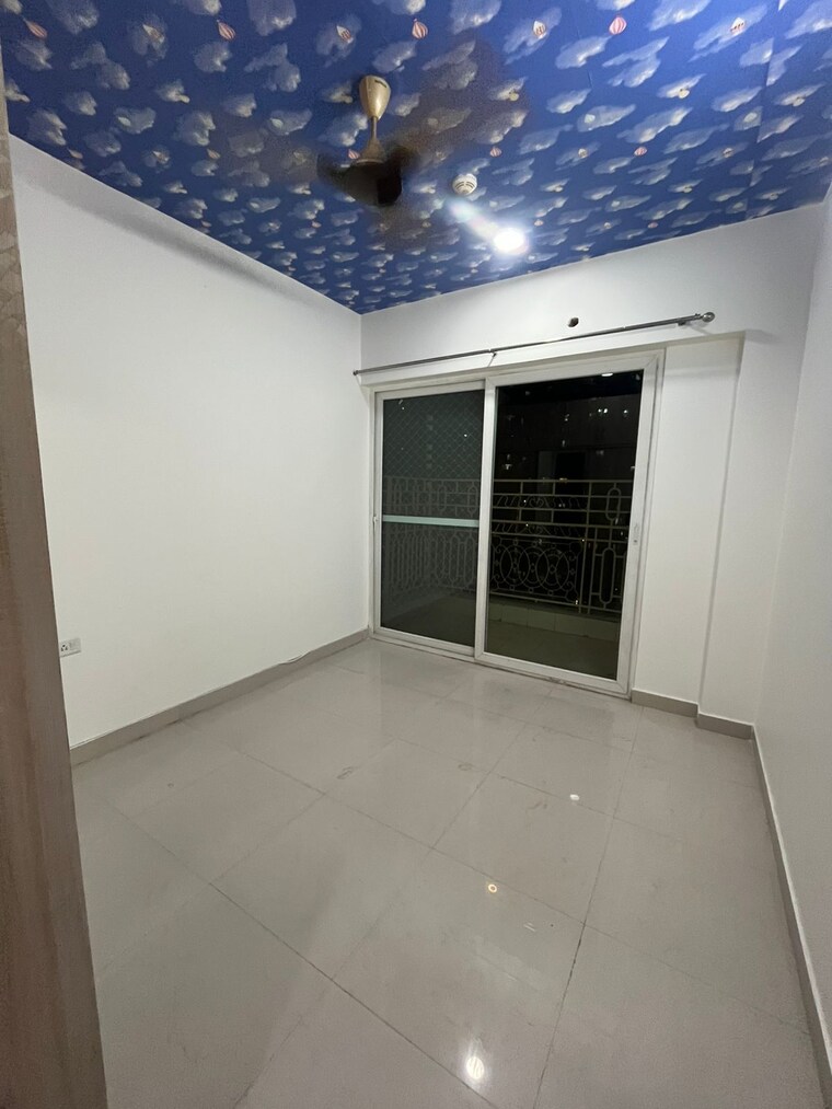 Room, gaur-sportswood 3 Bedroom 916 Sq.Ft. Apartment In Sector 79 Noida 9580221