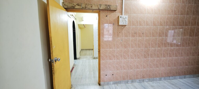 Bathroom, mansi-chs-new-panvel 2 Bedroom 1050 Sq.Ft. Apartment In New Panvel East Navi Mumbai 9580259