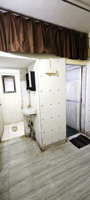 Bathroom in 2 BHK Apartment at Mansi CHS New Panvel, New Panvel East – for Sale