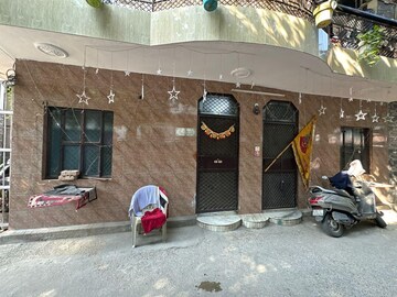 2 BHK Independent House – Exterior View View at East Punjabi Bagh - for Rent