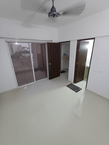 2 BHK Apartment For Rent in Goel Ganga Amber, Tathawade