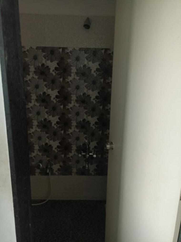 Bathroom, swastik-divine 2 Bedroom 1200 Sq.Ft. Apartment In Science City Ahmedabad 9580320