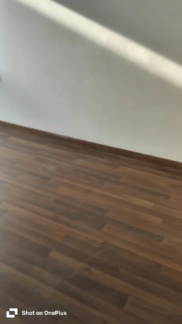 Room in 3 BHK Apartment at SS City, Sector 85 – for Sale