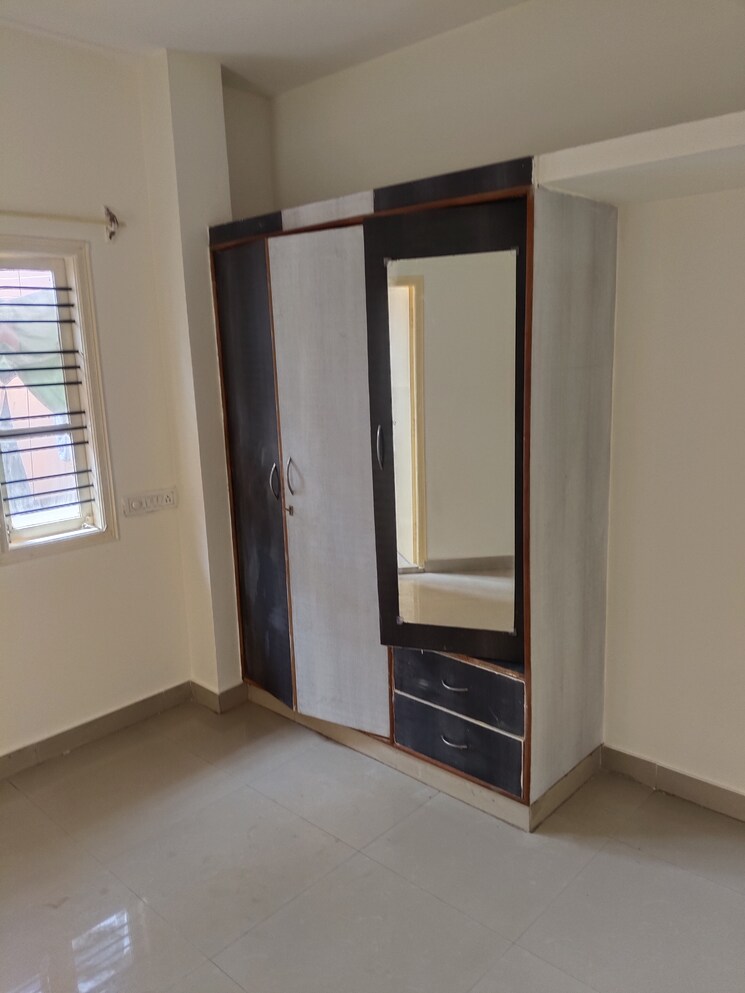 Room, krishna-residency-kadubeesanahalli 2 Bedroom 1250 Sq.Ft. Apartment In Kadubeesanahalli Bangalore 9580401