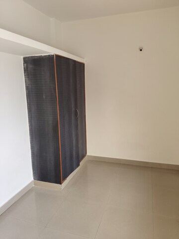 Room in 2 BHK Apartment at Krishna Residency Kadubeesanahalli, Kadubeesanahalli – for Rent