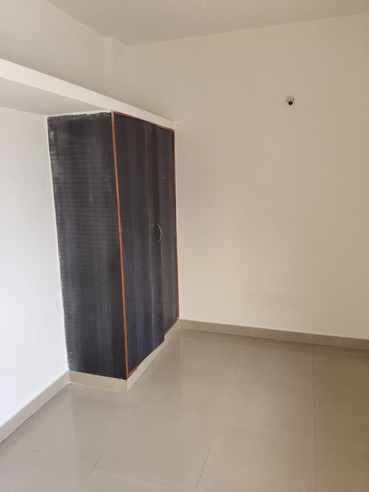 Room, krishna-residency-kadubeesanahalli 2 Bedroom 1250 Sq.Ft. Apartment In Kadubeesanahalli Bangalore 9580401