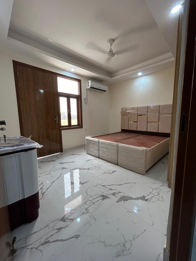 Bedroom, freedom fighters enclave 1 Bedroom 500 Sq.Ft. Apartment In Freedom Fighters Enclave Delhi 9580414