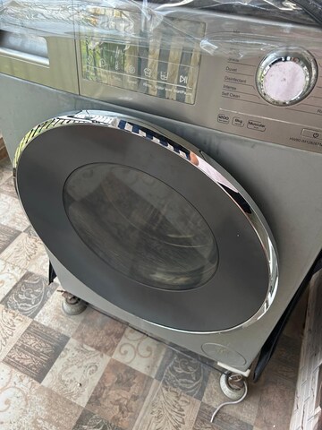 Master Bedroom in 3 BHK Builder Floor at BPTP District Phase 2, Sector 84 – for Rent