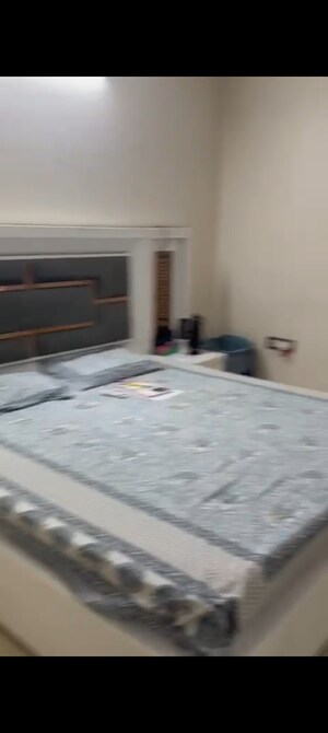 Parking in 3 BHK Builder Floor at BPTP District Phase 2, Sector 84 – for Rent