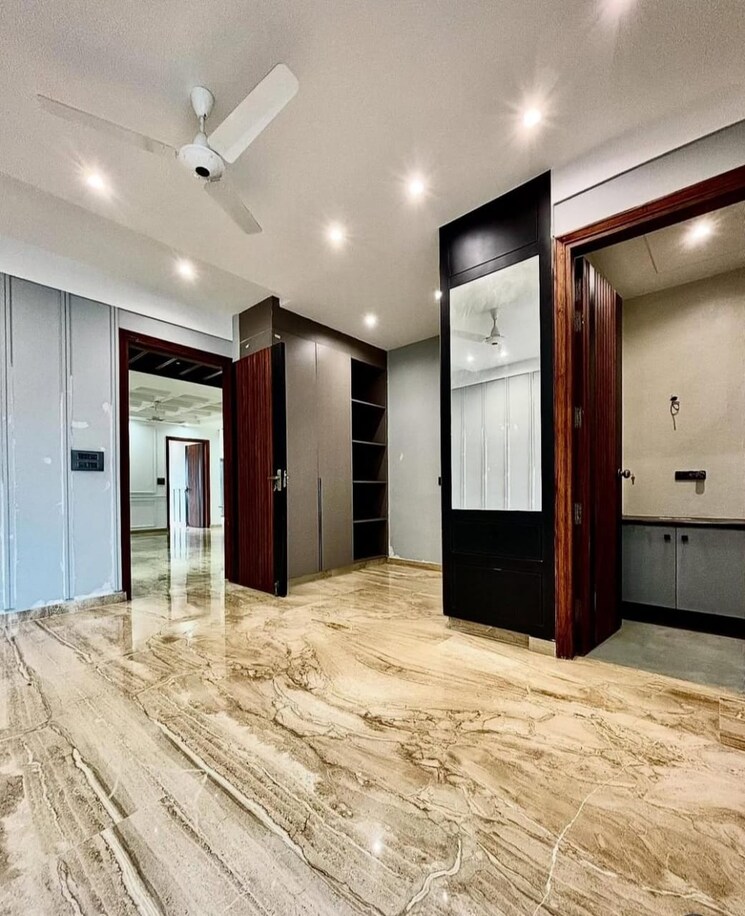 Room, bp-homes 4 Bedroom 350 Sq.Yd. Builder Floor In Sector 85 Faridabad 9580448