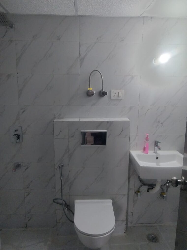 Bathroom, supertech-ecovillage-ii 3 Bedroom 1464 Sq.Ft. Apartment In Sector 16b Greater Noida Greater Noida 9580464