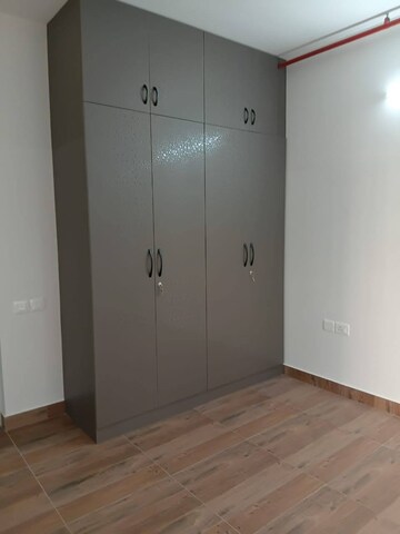 Room in 2.5 BHK Apartment at Brigade El Dorado, Bagaluru – for Rent