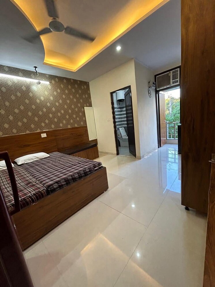 Bedroom, saket 1 RK 300 Sq.Ft. Apartment In Saket Delhi 9580502