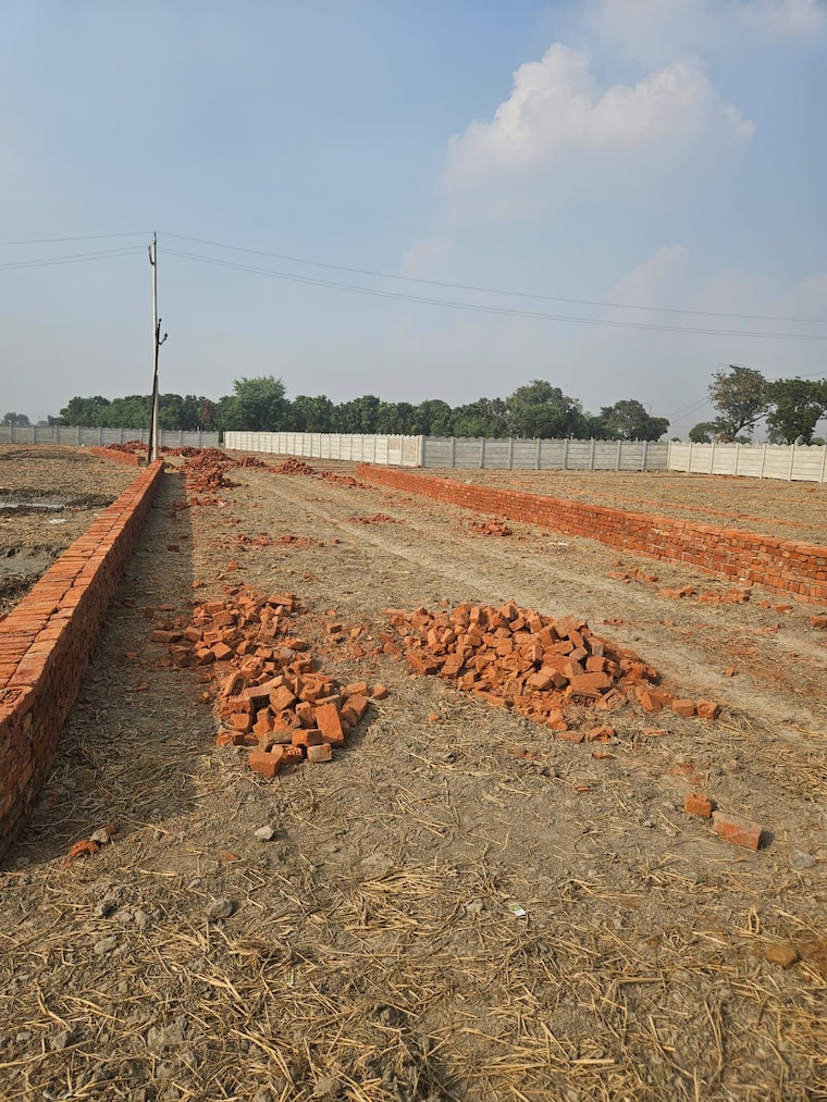 undefined, kanchan-vihar  675 Sq.Ft. Plot In Dlf Ankur Vihar Ghaziabad 9580499