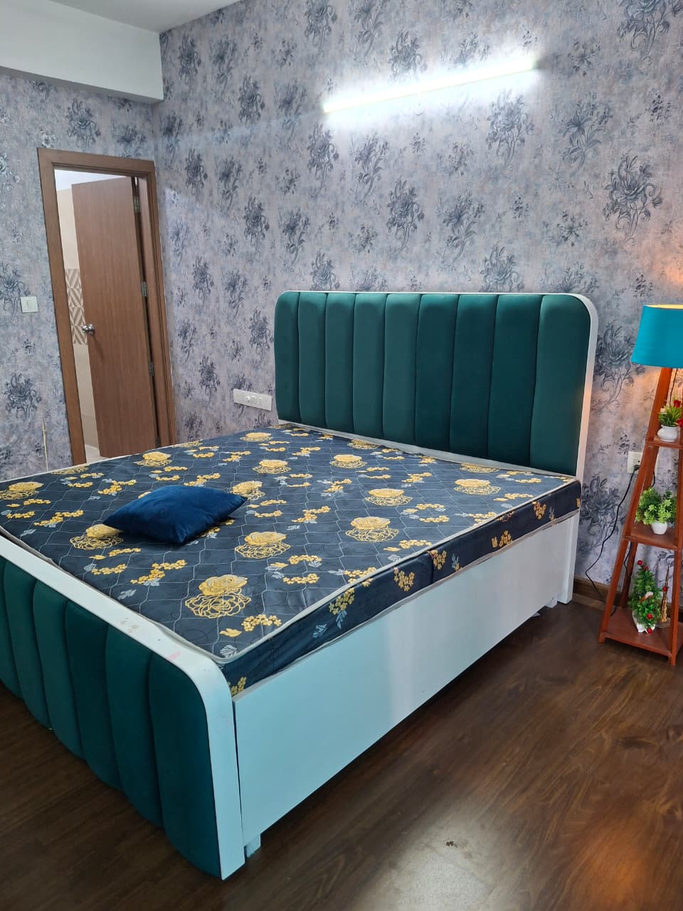 2 BHK 880 Sq.Ft. Apartment in Ajnara Homes