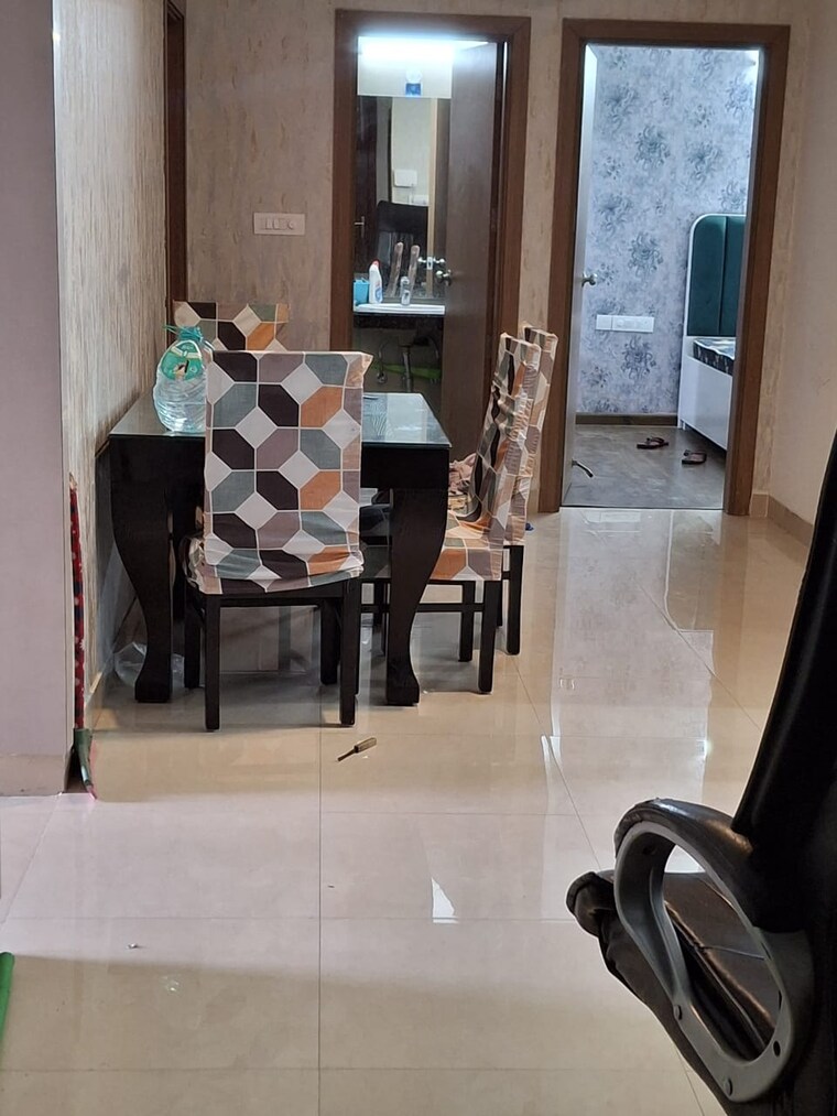 Living Room, ajnara-homes 2 Bedroom 880 Sq.Ft. Apartment In Sector 16b Greater Noida Greater Noida 9580580