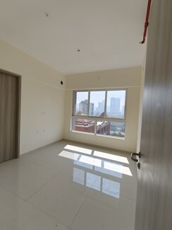 2.5 BHK Apartment For Sale in Wadhwa TW Gardens