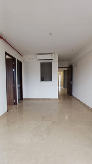 Room in 2 BHK Apartment at Indiabulls One Indiabulls, Pokhran Road No Two – for Sale