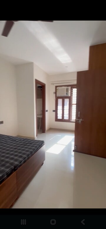 Room in 2 BHK Apartment at M3M Woodshire, Sector 107 – for Rent