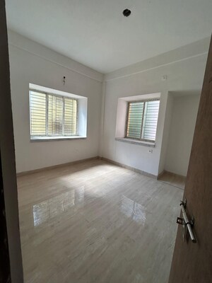 2 BHK Apartment For Sale in Golf Green