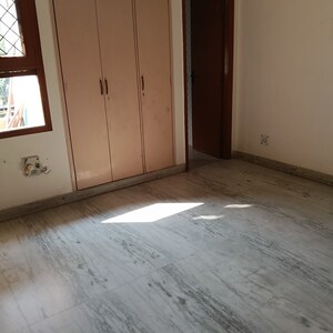 Room in 2 BHK Builder Floor at RWA Apartments Sector 50, Sector 50 – for Rent