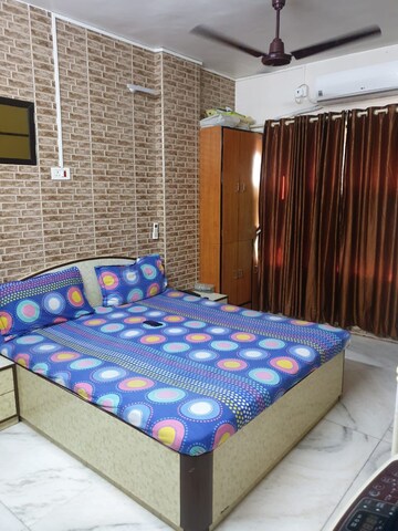 Bedroom in 2 BHK Apartment at Chembur – for Sale