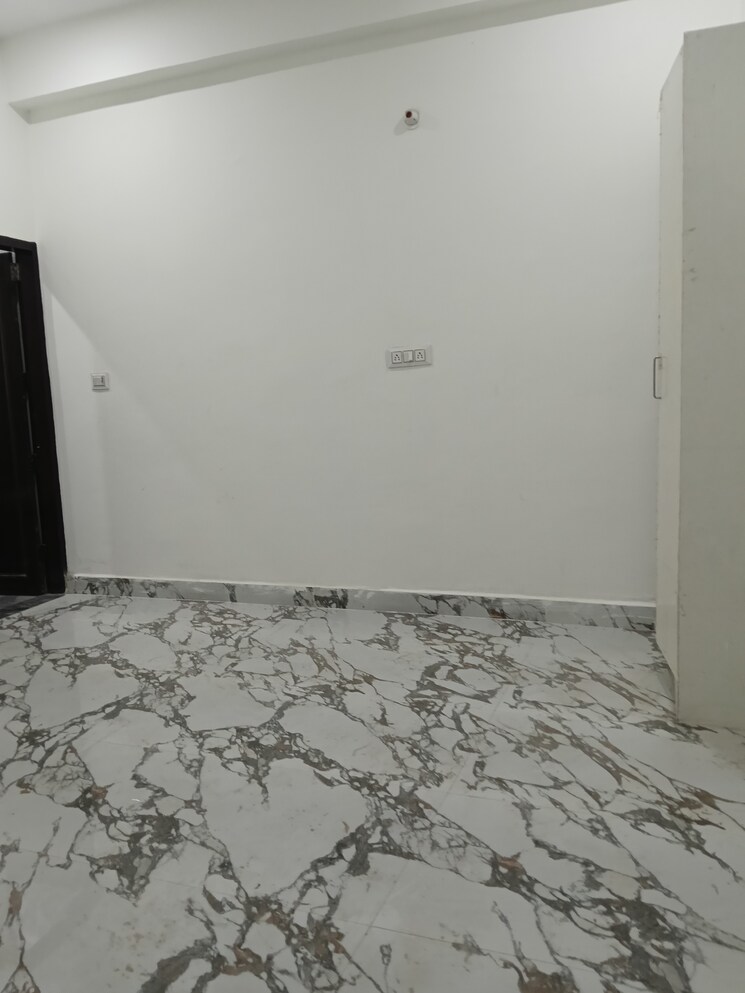 Room, ansal-plaza-sector-23 1 Bedroom 600 Sq.Ft. Builder Floor In Sector 23 Gurgaon 9580640