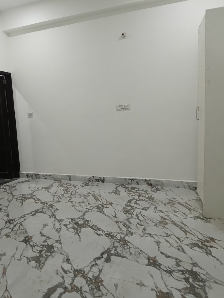 Room, ansal-plaza-sector-23 1 Bedroom 600 Sq.Ft. Builder Floor In Sector 23 Gurgaon 9580640