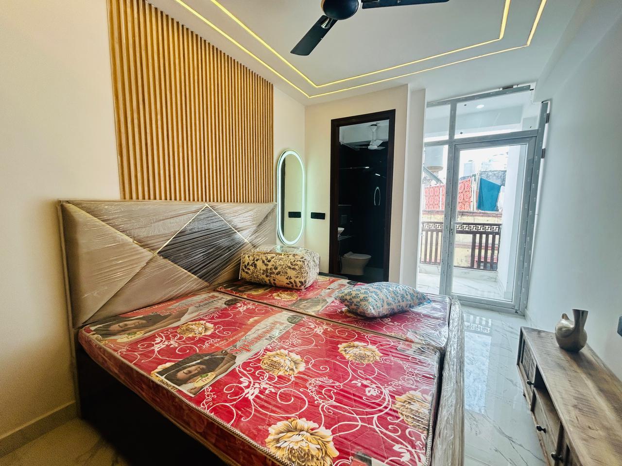 1 BHK Apartment For Rent in Saket 