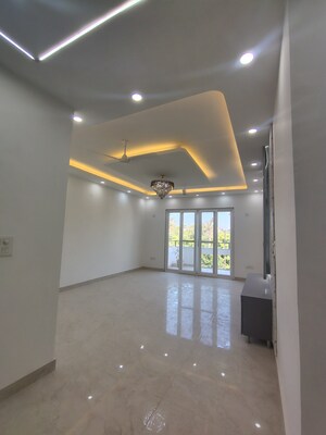 Building Lobby in 3 BHK Builder Floor at Malviya Nagar – for Sale