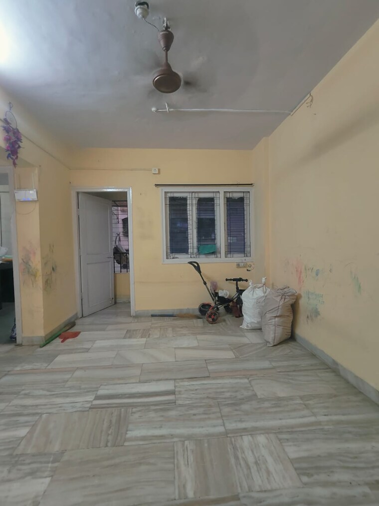 Room, tulsidham-complex 1 Bedroom 600 Sq.Ft. Apartment In Kapur Bawdi Thane 9580678