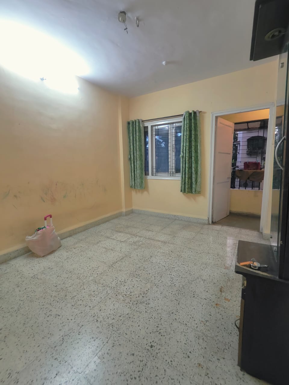 1 BHK 600 Sq.Ft. Apartment in Tulsidham Complex